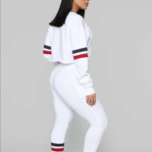 !Sold!❌New Fashion Nova White Jogger Outfit - Picture 4 of 8